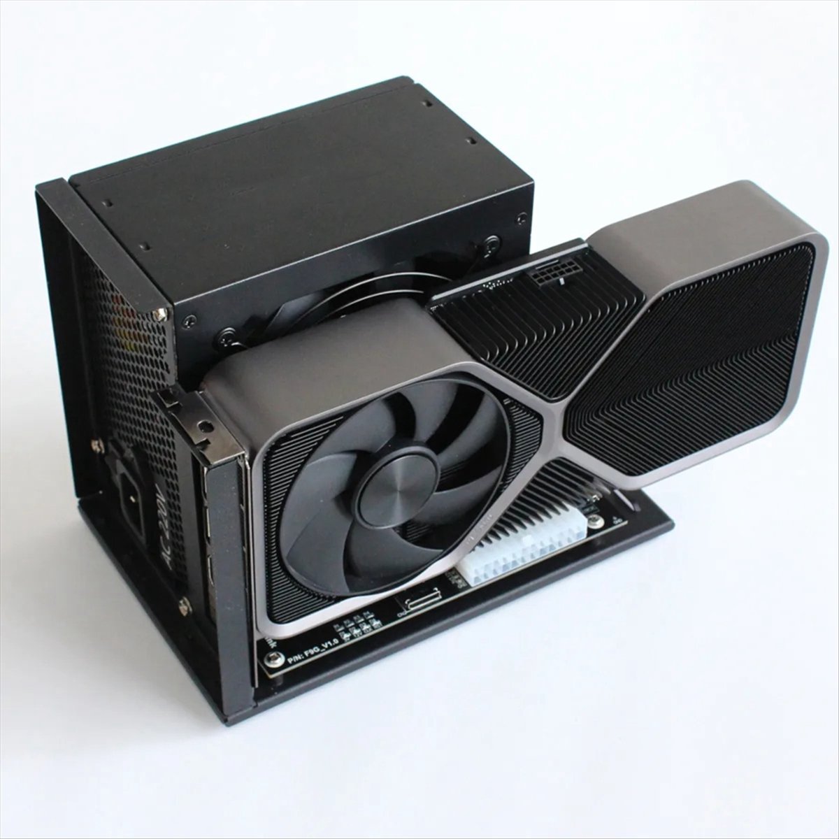 !DT~D1030F9G-BK7 PCIe 4.0 X4 6 - External Gpu Dock Pcie 4.0 Oculink のレビューと価格